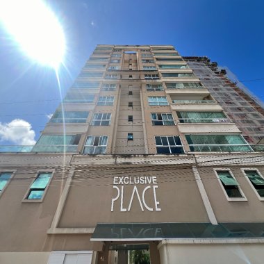 Apartamento com 3 dormitórios e 2 vagas, finamente mobiliado na praia do Centro de Itapema!