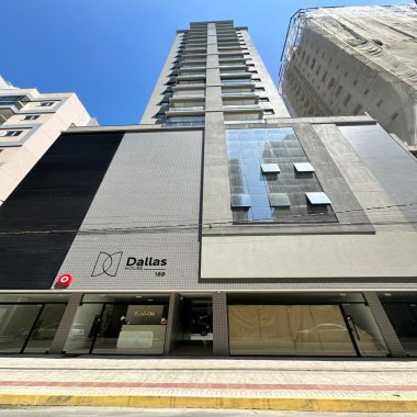 Apartamento pronto com lazer completo, apenas 350m da praia!