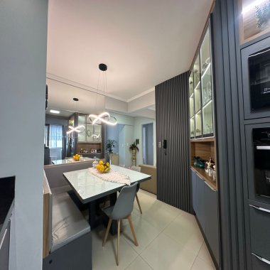 Apartamento 3 Quartos Finamente Mobiliado – Meia Praia, Itapema