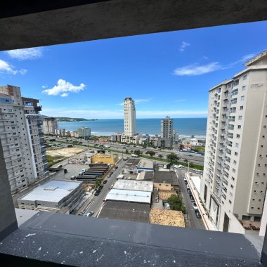 🏖️ Apartamento com Vista Maravilhosa e Lazer Completo em Itapema! 📍