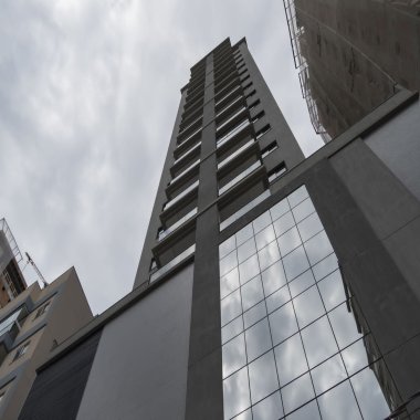 Apartamento pronto com condição de pagamento em 84x