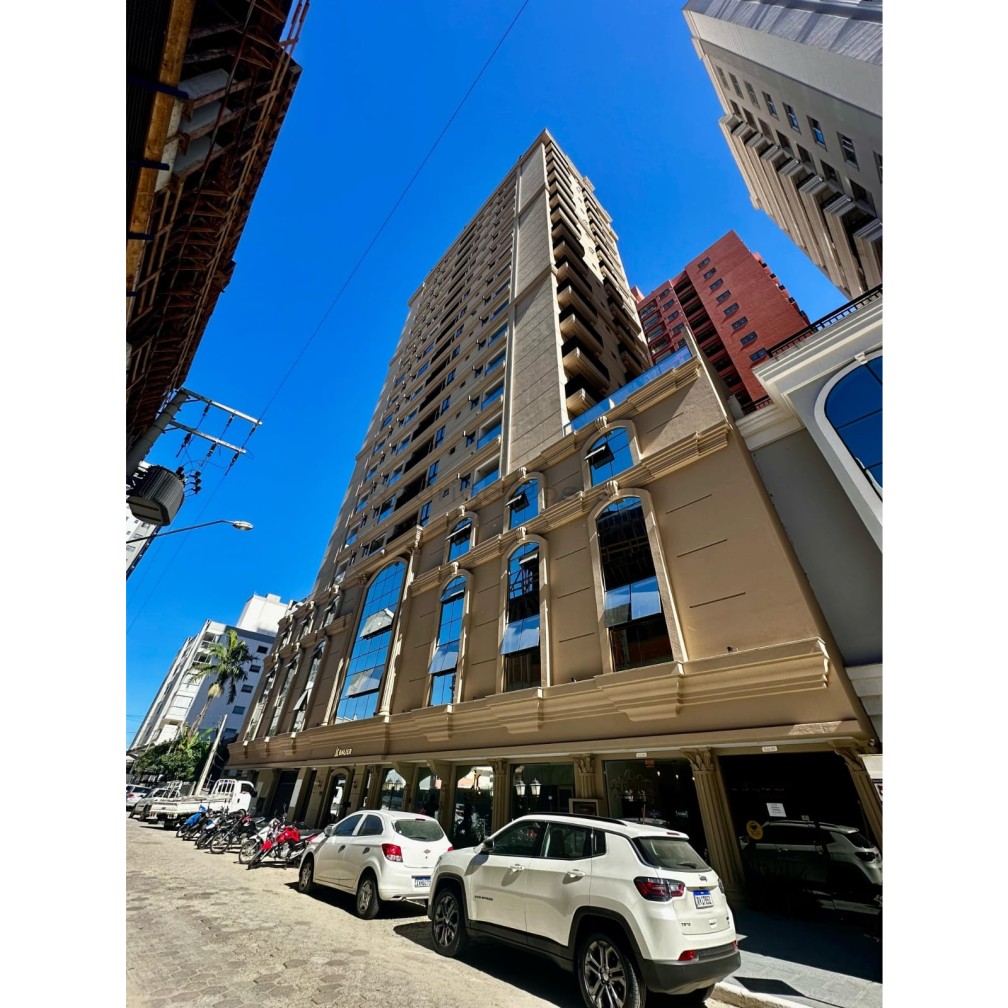 🏡 SEU NOVO LAR ESPERA POR VOCÊ - Apartamento Semi-mobiliado no coração do Morretes🏡