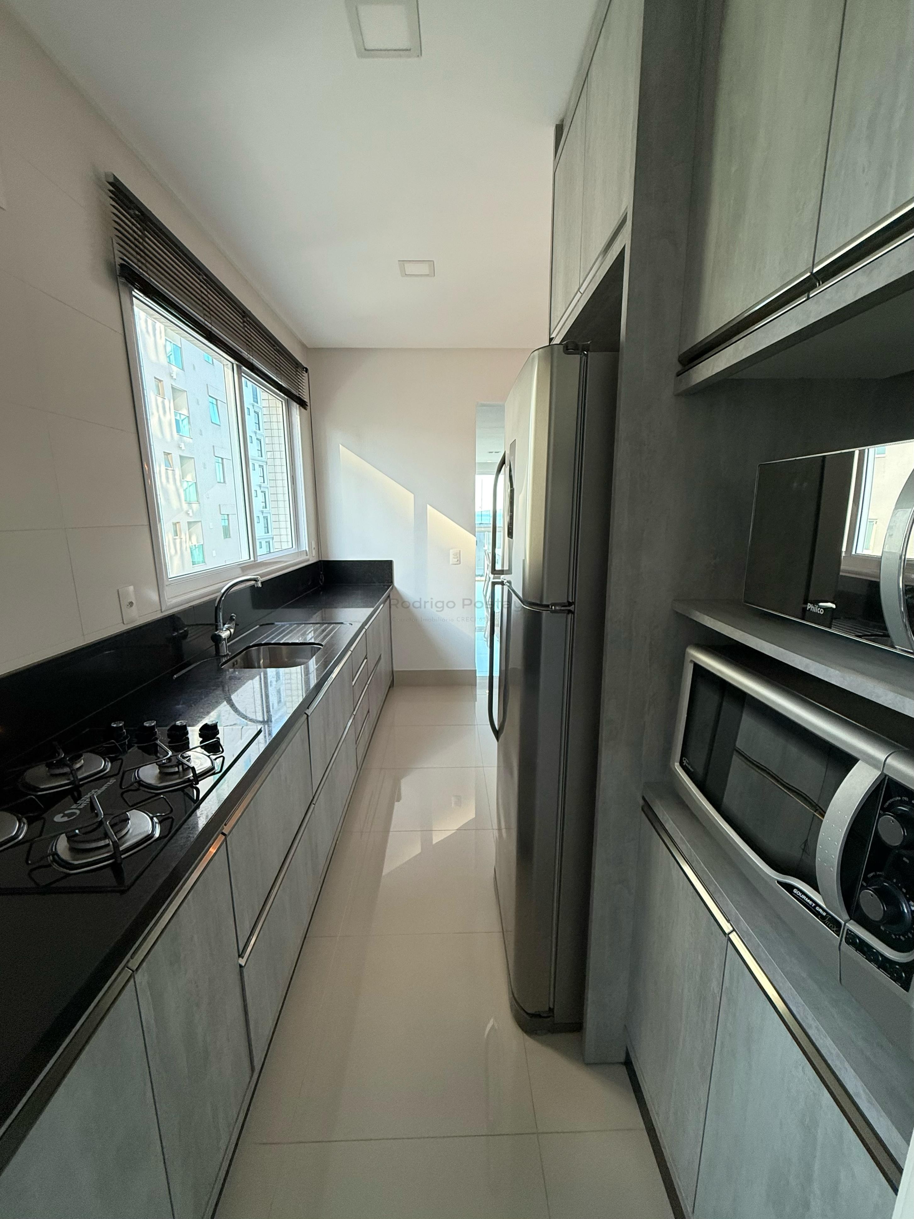 Apartamento com incrível vista mar no Centro Itapema Pronto para Morar - 03 Suítes sendo 01 Master 