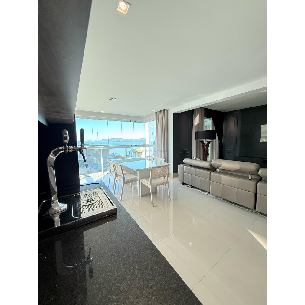 Apartamento com incrível vista mar no Centro Itapema Pronto para Morar - 03 Suítes sendo 01 Master 