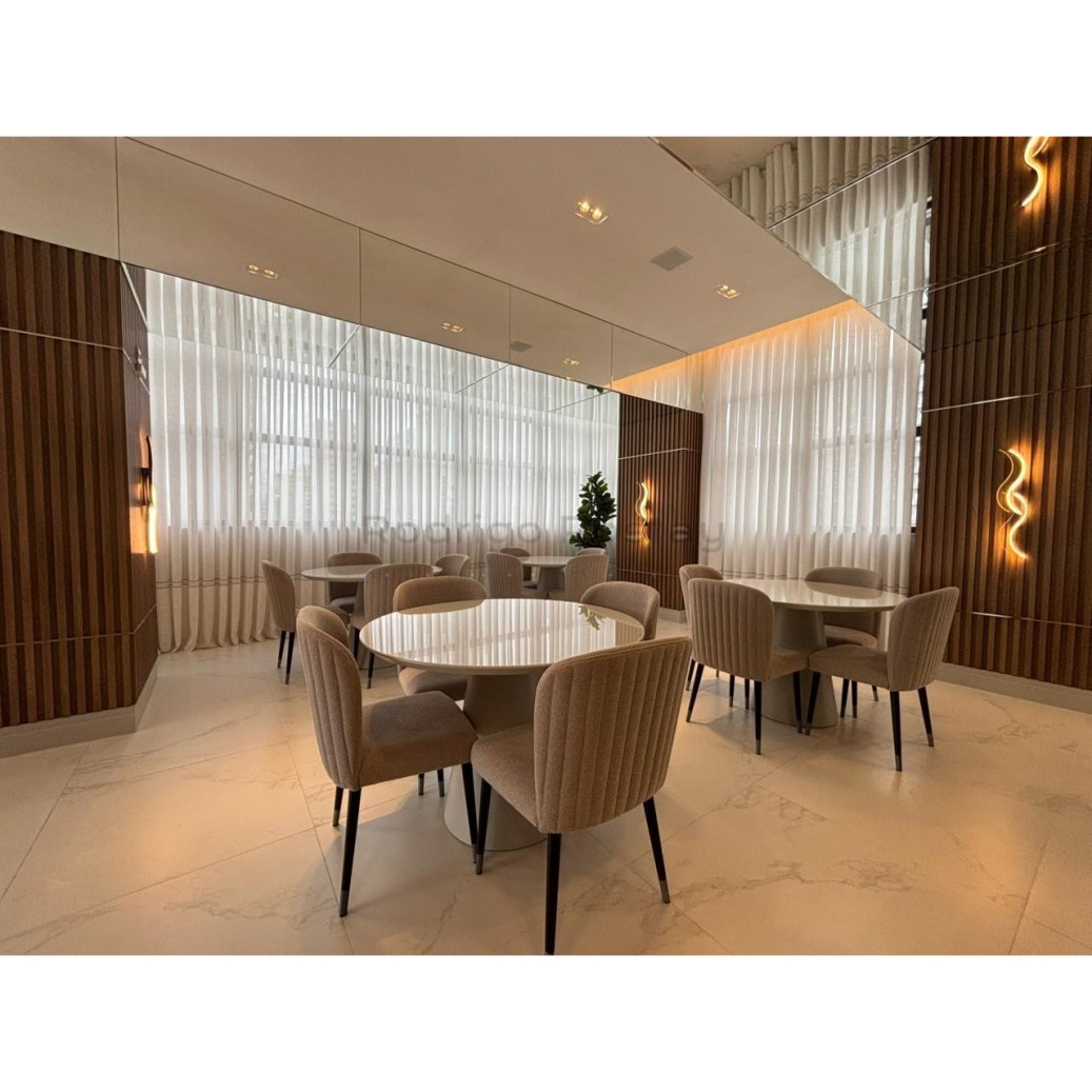 OPORTUNIDADE NA MEIA PRAIA💎Apartamento 3 suítes e lazer completo com preço de ocasião!