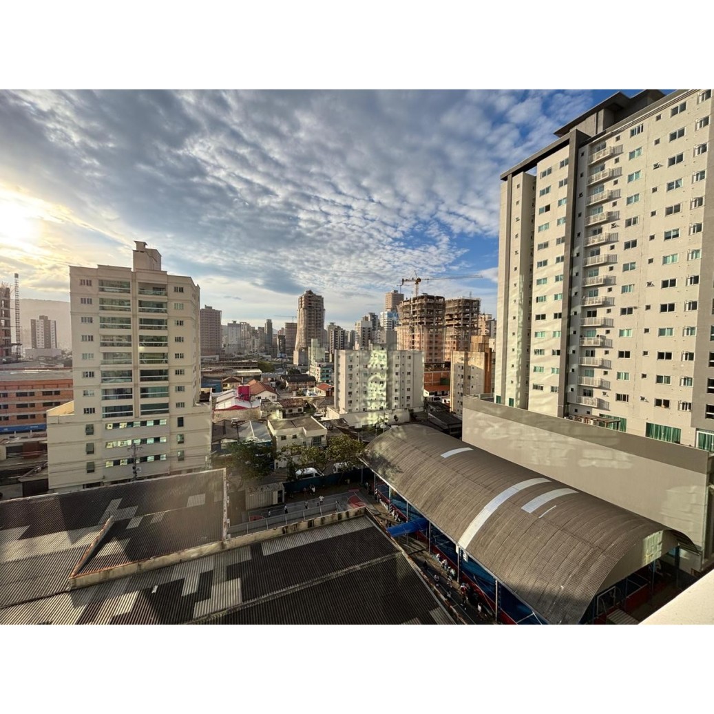 🎯 OPORTUNIDADE IMPERDÍVEL!  Apartamento com 03 Suítes + Lazer Completo na Meia Praia🏡