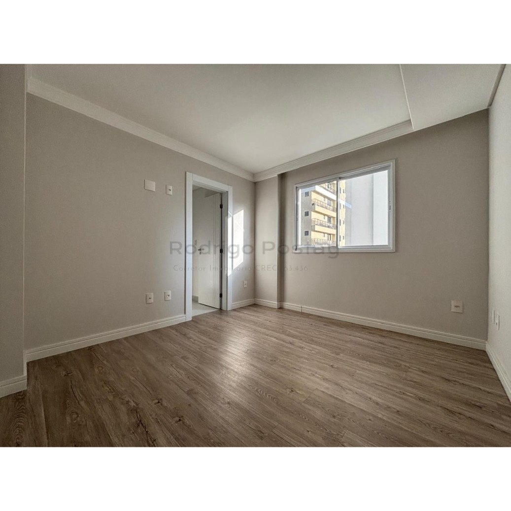 🎯 OPORTUNIDADE IMPERDÍVEL!  Apartamento com 03 Suítes + Lazer Completo na Meia Praia🏡