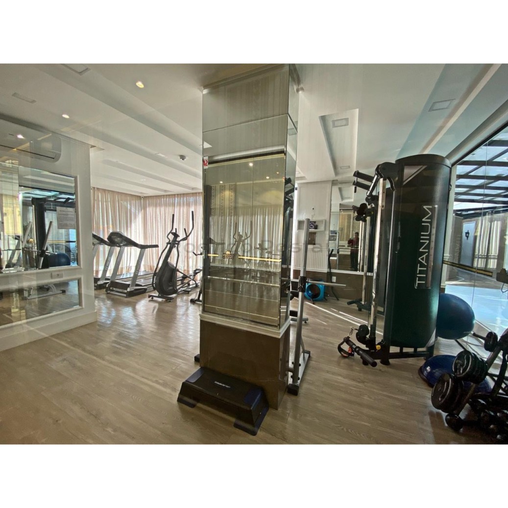 🎯 OPORTUNIDADE IMPERDÍVEL!  Apartamento com 03 Suítes + Lazer Completo na Meia Praia🏡