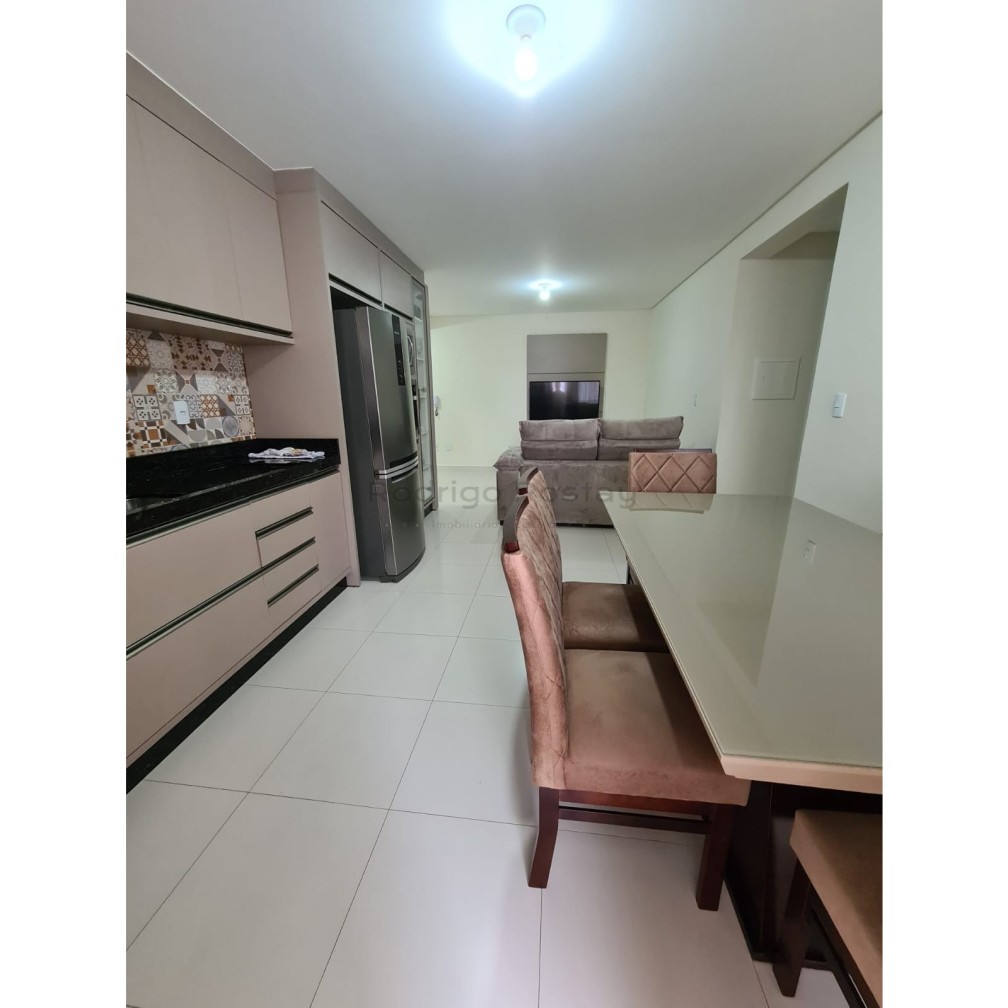 Imperdível -2 Dorms, Suíte e Churrasqueira na Sacada, com ótima localização no Morretes