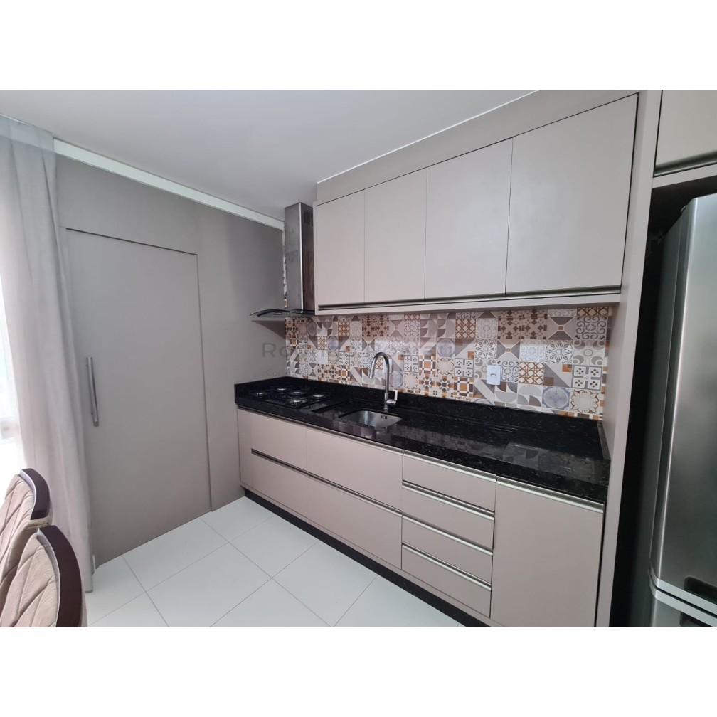 Imperdível -2 Dorms, Suíte e Churrasqueira na Sacada, com ótima localização no Morretes