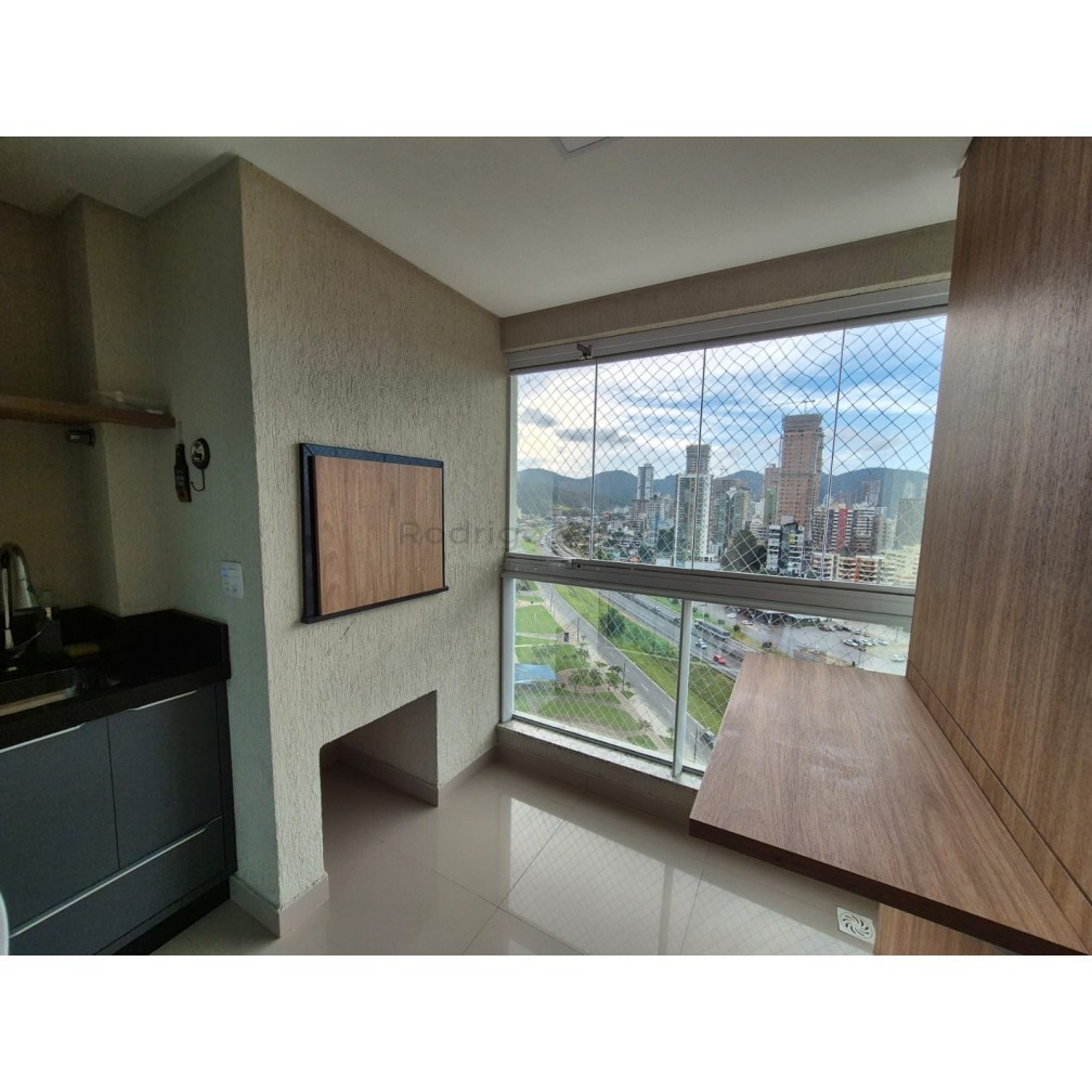 📍 70m² de puro conforto, com uma VISTA MARAVILHOSA do mar!