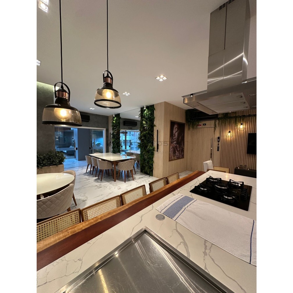 🏖️ APARTAMENTO DE ALTO PADRÃO À VENDA – 03 suítes e 02 Vagas 🏖️