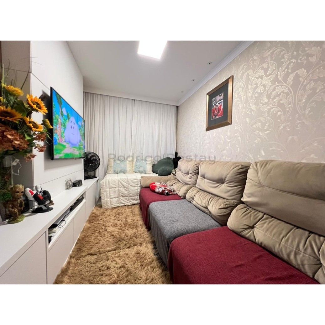 Apartamento 3 suítes e 2 vagas já mobiliado na Meia Praia