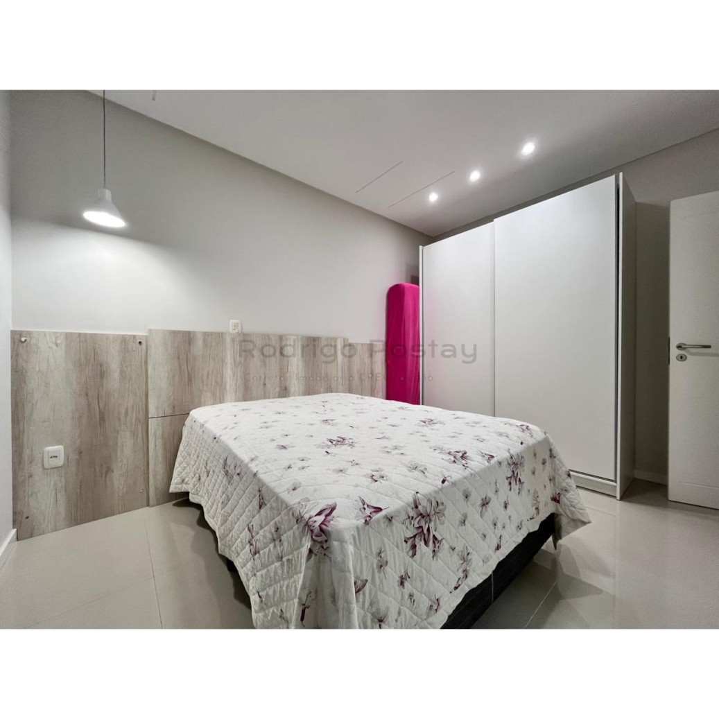 Apartamento 3 quartos e mobiliado na Meia Praia