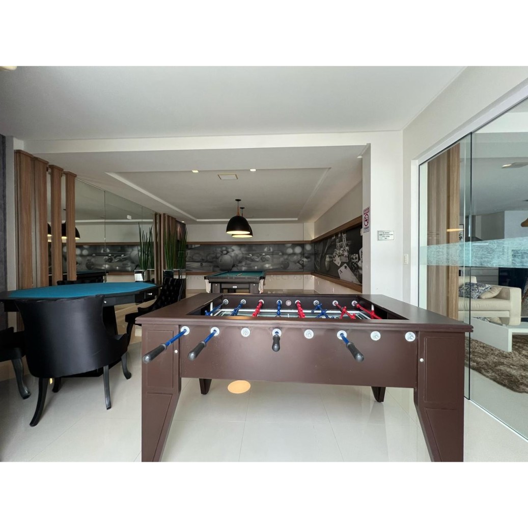 Apartamento 3 quartos e mobiliado na Meia Praia