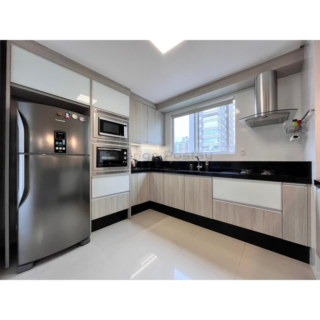 Apartamento 3 quartos e mobiliado na Meia Praia