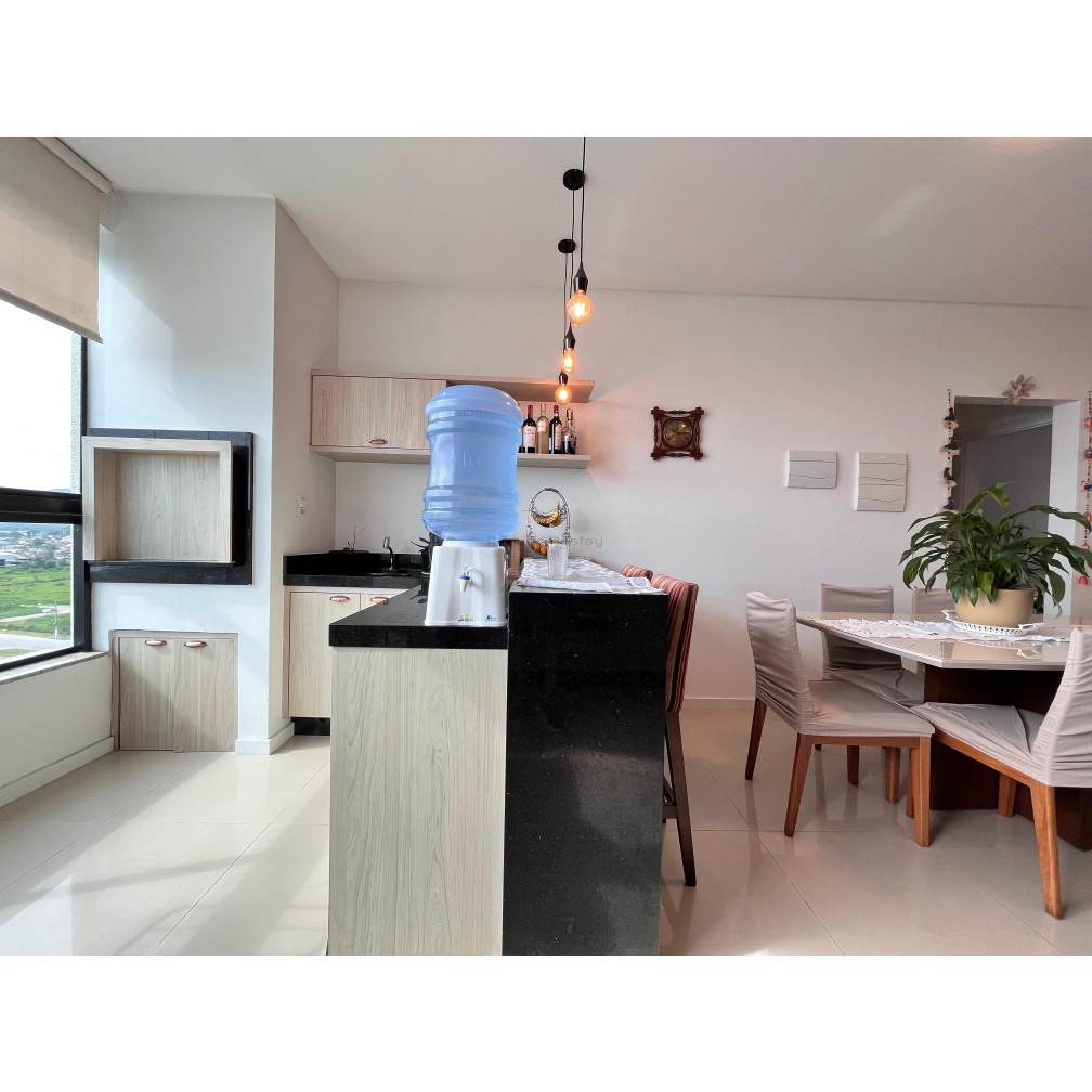 OPORTUNIDADE - Apartamento mobiliado em Porto Belo