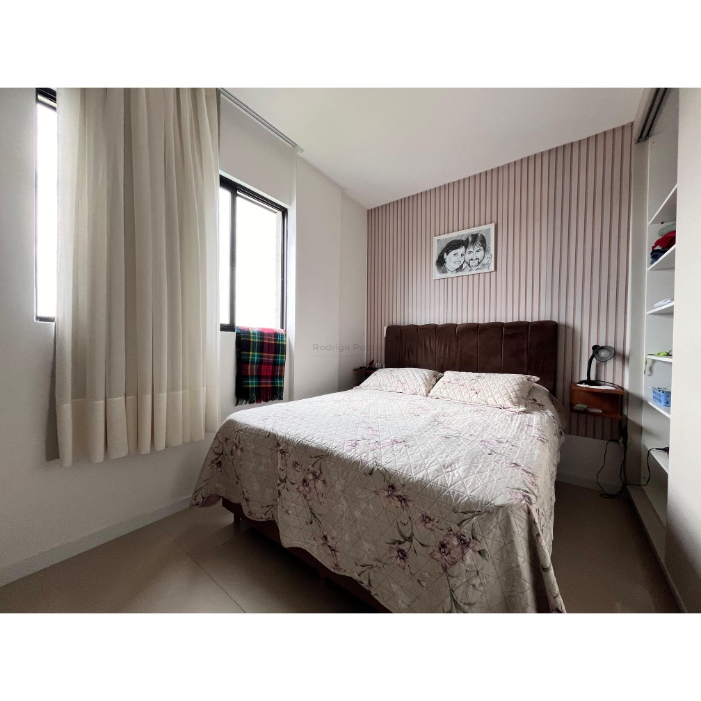 OPORTUNIDADE - Apartamento mobiliado em Porto Belo