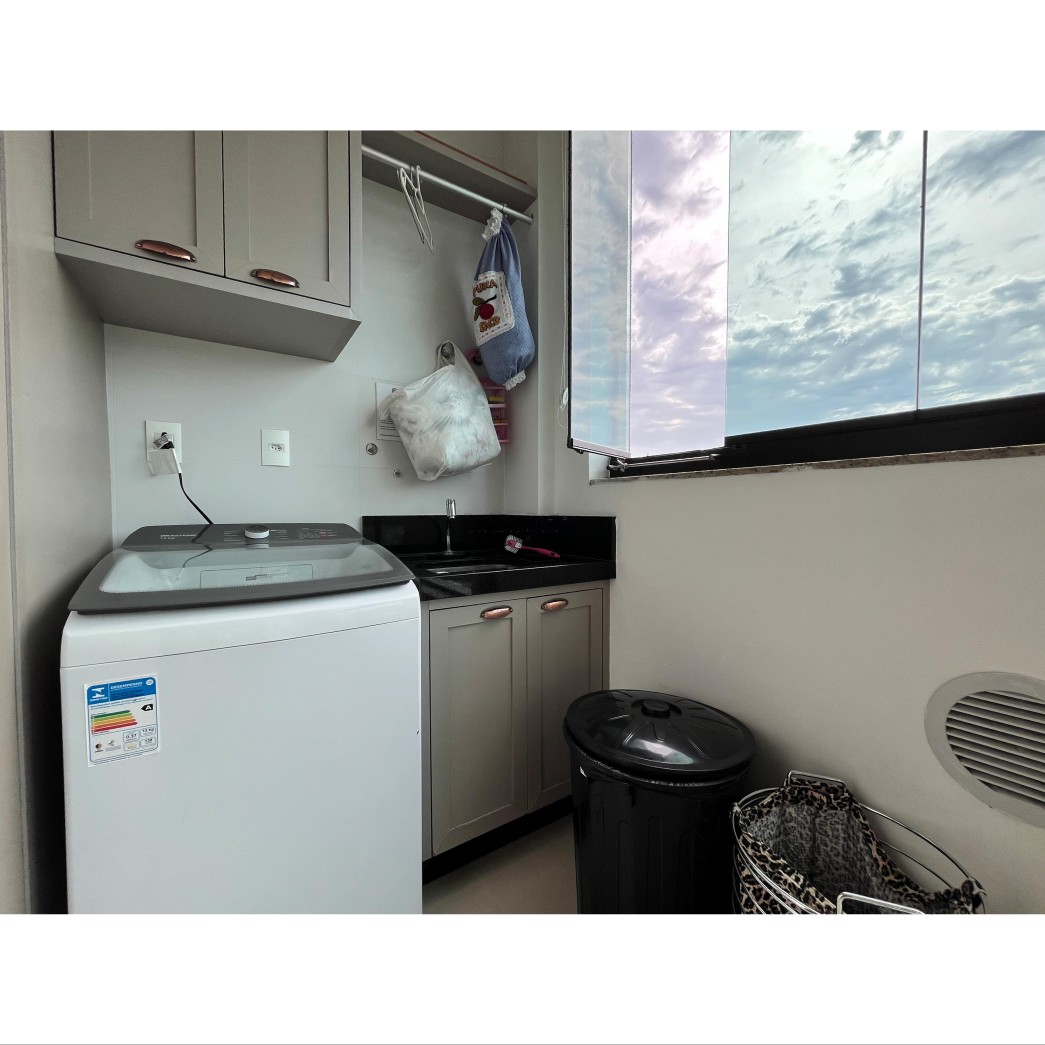 OPORTUNIDADE - Apartamento mobiliado em Porto Belo