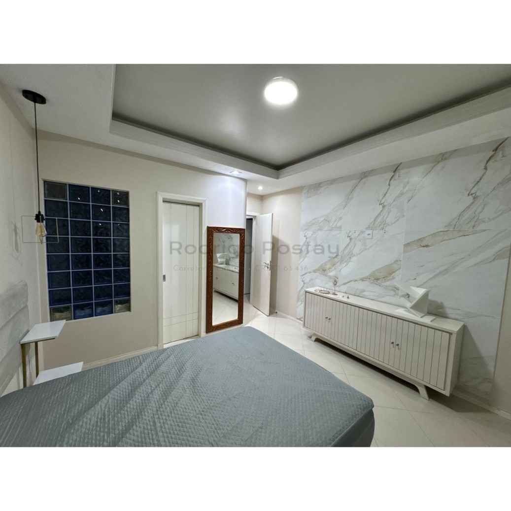 🏡 Apartamento à Venda em Meia Praia – Itapema/SC