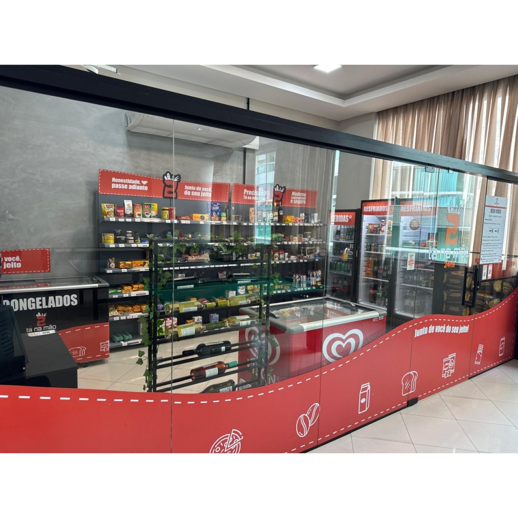 🏡 Apartamento à Venda em Meia Praia – Itapema/SC