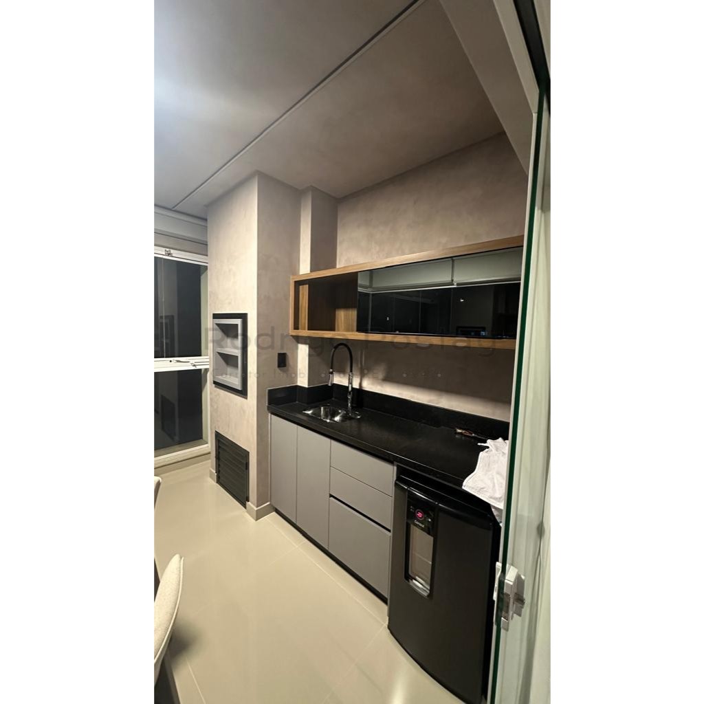 🔥 IMPERDÍVEL! Apartamento  3 Suítes + 2 Vagas – LAZER COMPLETO ! MEIA PRAIA 2° AV 🔥