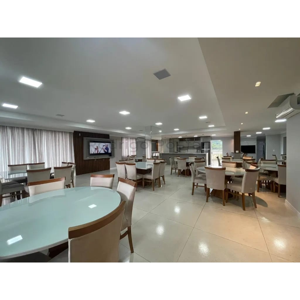 Apto finamente mobiliado  com Vista Mar 🌊 