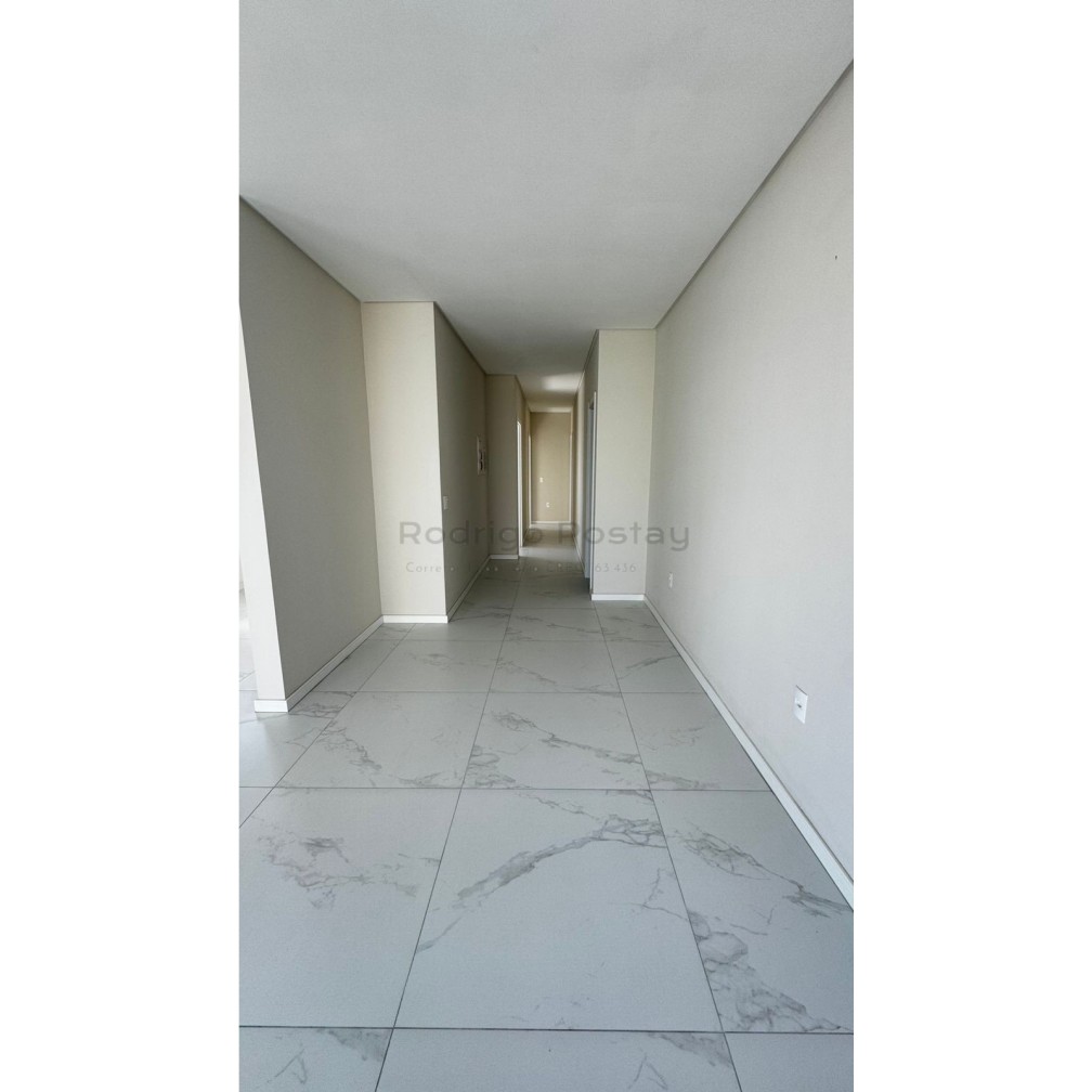 Apartamento 3 suítes na Meia Praia com pagamento em 100x