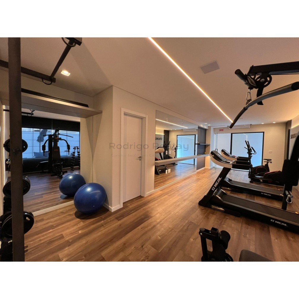 Apartamento 3 suítes na Meia Praia com pagamento em 100x