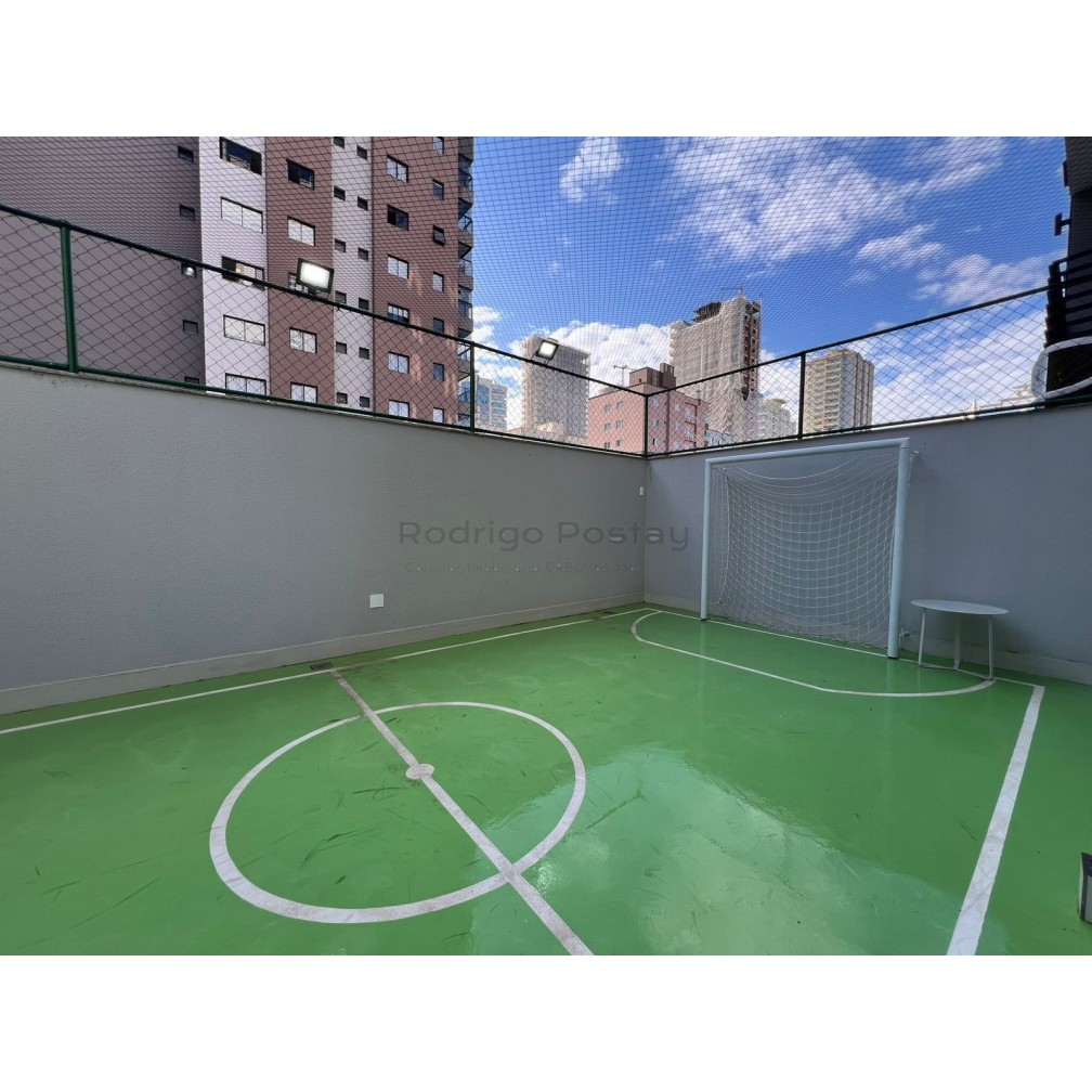 Apartamento 3 suítes na Meia Praia com pagamento em 100x