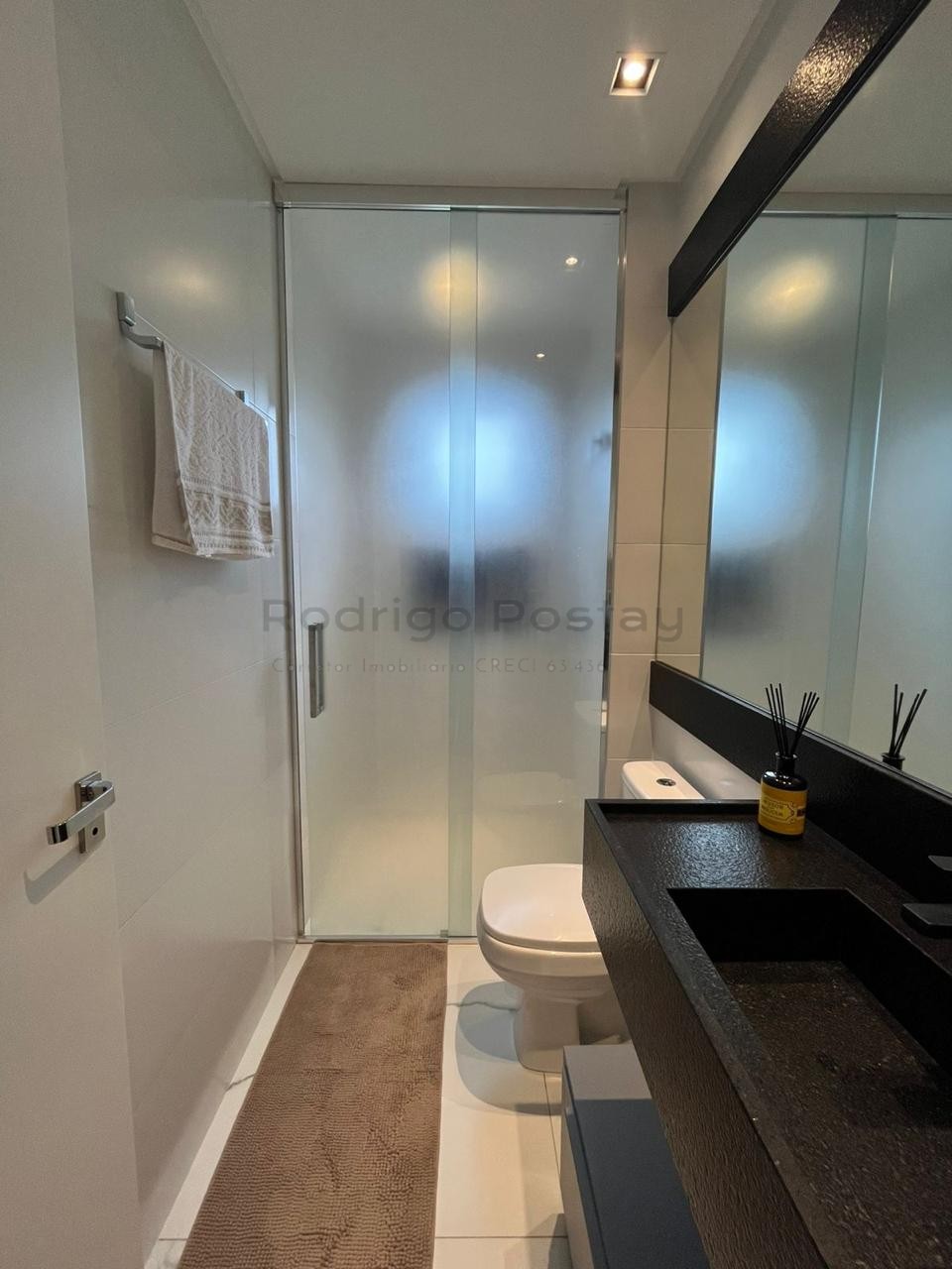 🏖️ APARTAMENTO 3 QUARTOS FINAMENTE MOBILIADO • PAGAMENTO EM ATÉ 72x Localizado na Meia Praia 