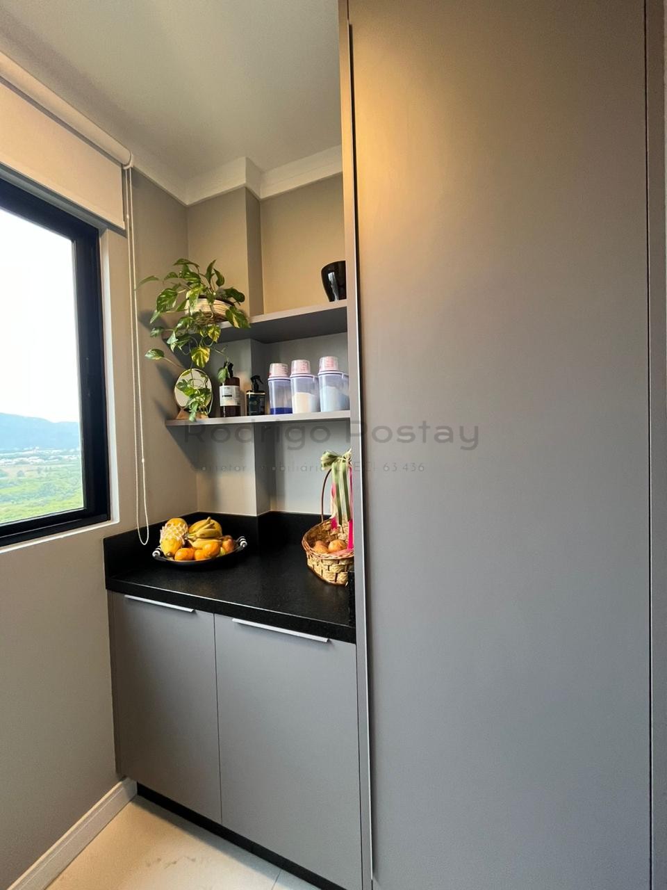 🏖️ APARTAMENTO 3 QUARTOS FINAMENTE MOBILIADO • PAGAMENTO EM ATÉ 72x Localizado na Meia Praia 