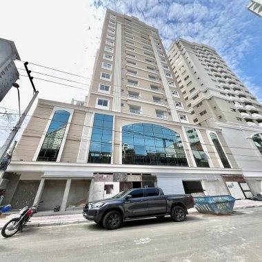 ✨ Apartamento pronto -350m do mar e com área de lazer completa! Pagamento em 72x