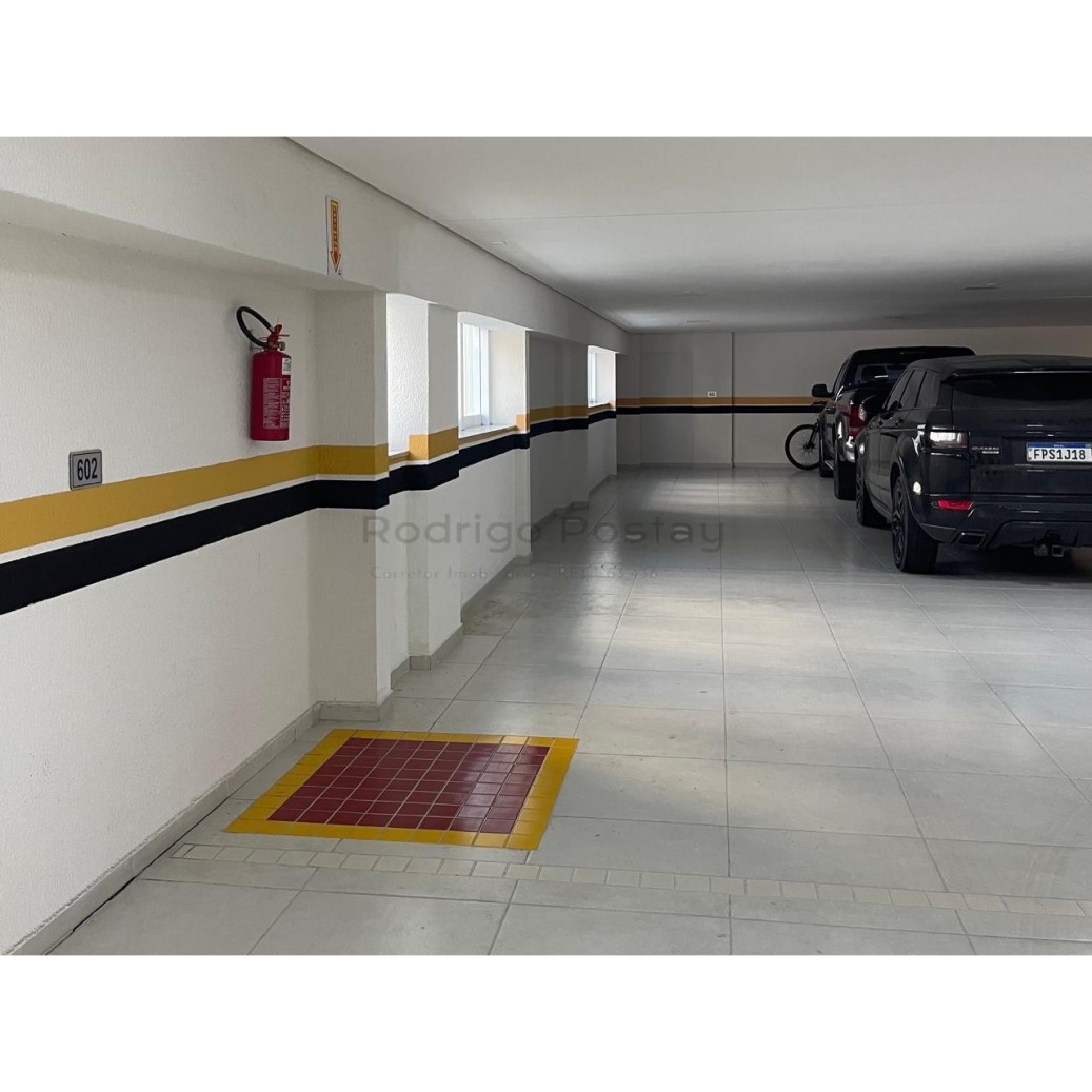 GIGANTE - AP NA MEIA PRAIA COM 176M² SENDO 3 SUÍTES + 3 VAGAS - SALDO EM 36X