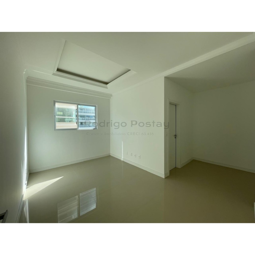 GIGANTE - AP NA MEIA PRAIA COM 176M² SENDO 3 SUÍTES + 3 VAGAS - SALDO EM 36X