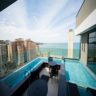 🌊 VISTA MAR ESPETACULAR • LAZER NO ROOFTOP • ALTO PADRÃO NA MELHOR REGIÃO