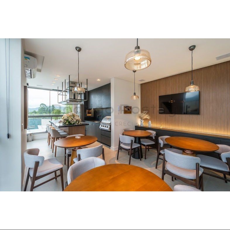 Apartamento na Meia Praia 🏖️ com Lazer completo ✔️ Mobiliado