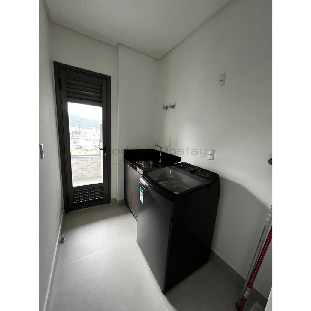 Apartamento na Meia Praia 🏖️ com Lazer completo ✔️ Mobiliado